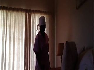 african maid groped